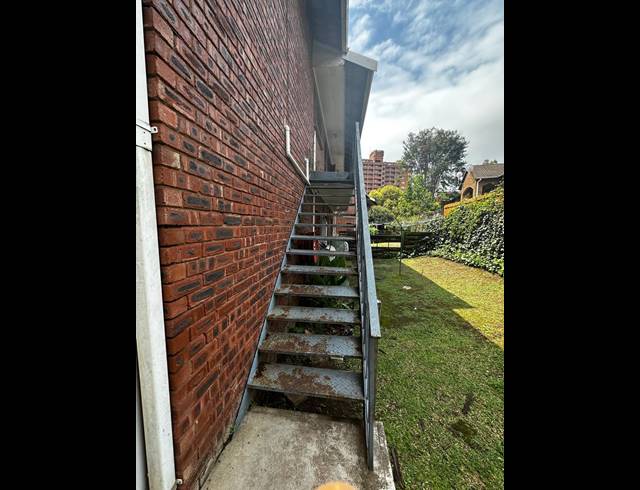 2 BEDROOM APARTMENT FOR SALE IN PELHAM